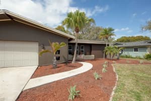 2382 Sarazen Dr, Dunedin, FL 34698, Sold 05/05/22