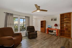 225 Belvoir Dr, Davenport, FL 33837, Sold 04/22/22