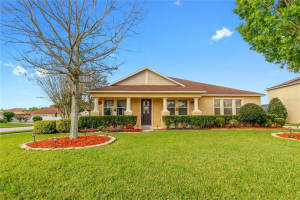 235 Country Cottage Ln, Winter Garden, FL 34787, Sold 04/18/22