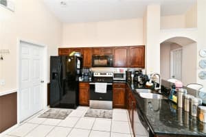 436 Lake Shore Pkwy, Davenport, FL 33896, Sold 04/22/22