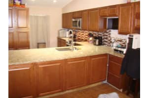 824 Maple Forest Dr, Orlando, FL 32825, Sold 04/29/22