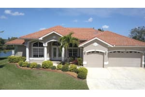52 Windsor Dr, Englewood, FL 34223, Sold 06/23/22