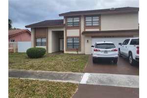 6325 NW 200th St, Hialeah, FL 33015, Sold 04/25/22