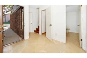 3913 Villas Green Cir, Longwood, FL 32779, Sold 05/05/22