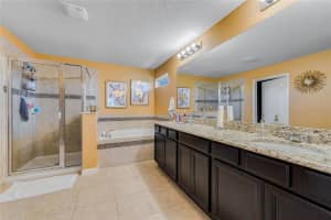 5232 Villa Rosa Ave, St Cloud, FL 34771, Sold 04/18/22