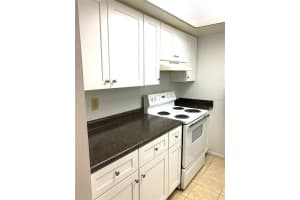145 Lewfield Cir, Winter Park, FL 32792, Sold 04/18/22