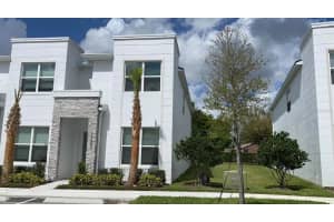 17507 Hidden Forest Dr, Clermont, FL 34714, Sold 06/30/22