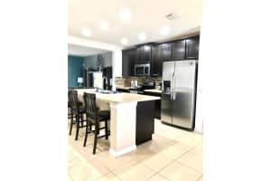 526 Grace Ct, Davenport, FL 33837, Sold 05/02/22