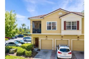2723 Oakwater Dr, Kissimmee, FL 34747, Sold 04/08/22