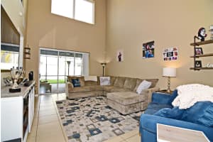537 Red Rose Ln, Sanford, FL 32771, Sold 04/22/22