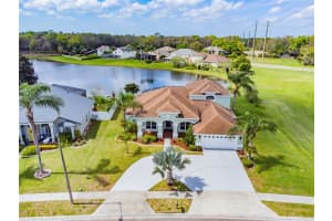 2377 Blossomwood Dr, Oviedo, FL 32765, Sold 05/03/22