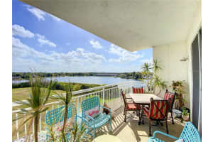 4177 N Orange Blossom Trl, Orlando, FL 32804, Sold 05/11/22