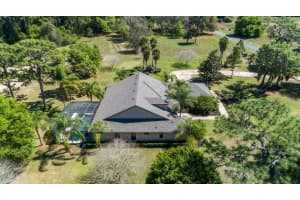 27226 Grand Oak Ln, Tavares, FL 32778, Sold 04/28/22