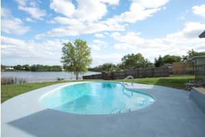 449 Lake View Dr, Apopka, FL 32703, Sold 05/16/22