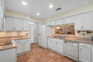 7934 Barrowood St, Orlando, FL 32835, Sold 06/24/22