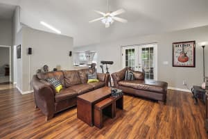 909 Vassar Dr, Eustis, FL 32726, Sold 04/18/22