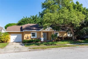 3112 OAK BLUFF DR, ORLANDO, FL 32827 Sold 08/10/22