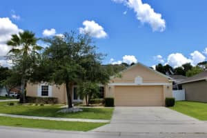 1634 SILK TREE CIR, SANFORD, FL 32773 Sold 07/22/22