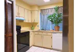 1845 Iroquois Dr, Apopka, FL 32703, Sold 05/17/22