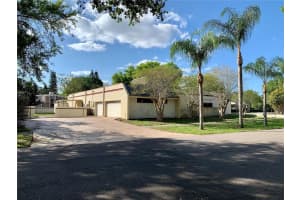 8484 BAY HILL BLVD, ORLANDO, FL 32819 Sold 12/15/22