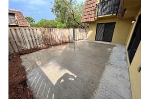 5382 Elm Ct, Orlando, FL 32811, Sold 04/28/22