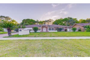 165 LAKE DESTINY TRL, ALTAMONTE SPRINGS, FL 32714 Sold 03/31/23