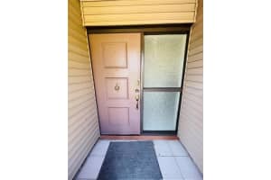 6759 Samara Ct, Orlando, FL 32819, Sold 05/23/22