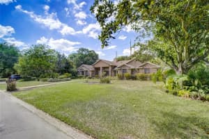 8707 Fernwicke Ct, Orlando, FL 32819, Sold 05/25/22