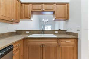1663 Areca Palm Dr, Port Orange, FL 32128, Sold 04/20/22
