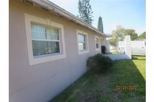 905 Poplar Ln, Melbourne, FL 32901, Sold 05/20/22