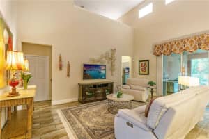 1101 Vinsetta Cir, Winter Garden, FL 34787, Sold 06/21/22
