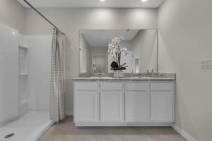 713 RED HAWK LN, DELTONA, FL 32725 Sold 07/12/22