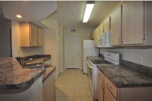 700 Crest Pines Dr, Orlando, FL 32828, Sold 06/03/22
