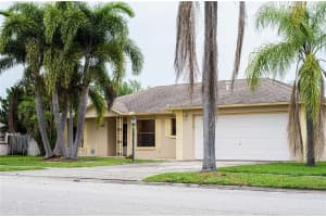 2573 Kingdom Ave, Melbourne, FL 32934, Sold 05/06/22