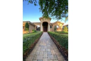 7421 Pointe Venezia Dr, Orlando, FL 32836, Sold 06/17/22