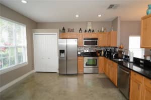 4328 Waterside Pointe Cir, Orlando, FL 32829, Sold 05/13/22