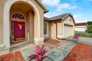 550 Loma Del Sol Dr, Davenport, FL 33896, Sold 05/25/22