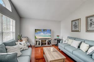 550 Loma Del Sol Dr, Davenport, FL 33896, Sold 05/25/22