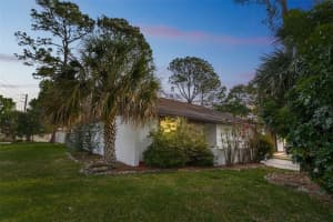 100 Oakridge Ct, Sanford, FL 32773, Sold 06/02/22