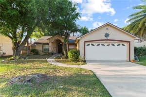 3894 Creek Bed Cir, St Cloud, FL 34769, Sold 06/01/22
