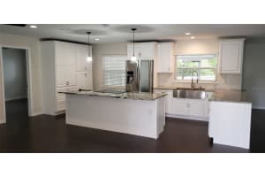 301 HIDDEN HOLLOW CT, SANFORD, FL 32773 Sold 07/13/22