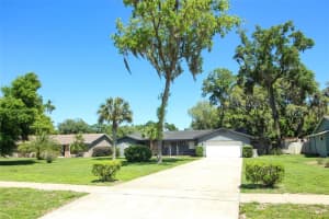 423 APRIL LN, APOPKA, FL 32712 Sold 07/19/22