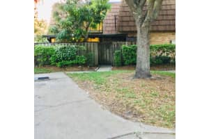 20 Brook Ct, Orlando, FL 32811, Sold 04/29/22
