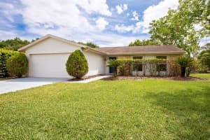 7797 Murcott Cir, Orlando, FL 32835, Sold 05/13/22