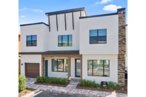 152 VILLA DOMANI CIR, DAVENPORT, FL 33896 Sold 07/06/22