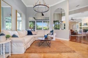 1801 LAKE GROVE LN, ORLANDO, FL 32806 Sold 10/06/22