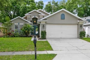 252 Easton Cir, Oviedo, FL 32765, Sold 05/23/22