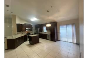 9651 Hollyhill Dr, Orlando, FL 32824, Sold 04/27/22