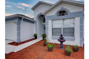 711 Lake Davenport Blvd, Davenport, FL 33897, Sold 05/06/22