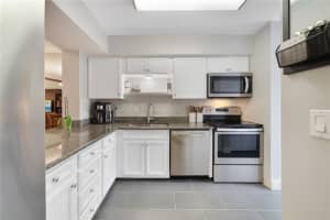 5321 Indian Creek Dr, Orlando, FL 32811, Sold 05/09/22